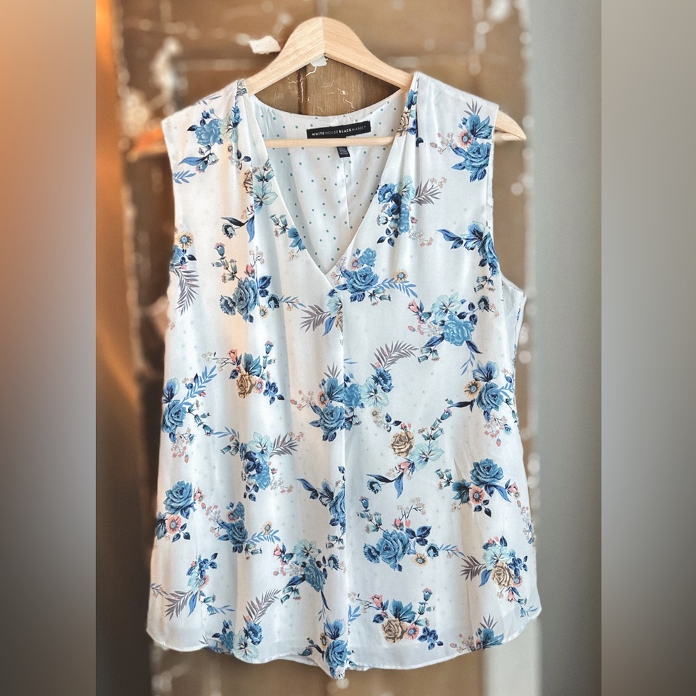 WHBM - White House Black Market Sleeveless Floral Print Blouse - Size 6